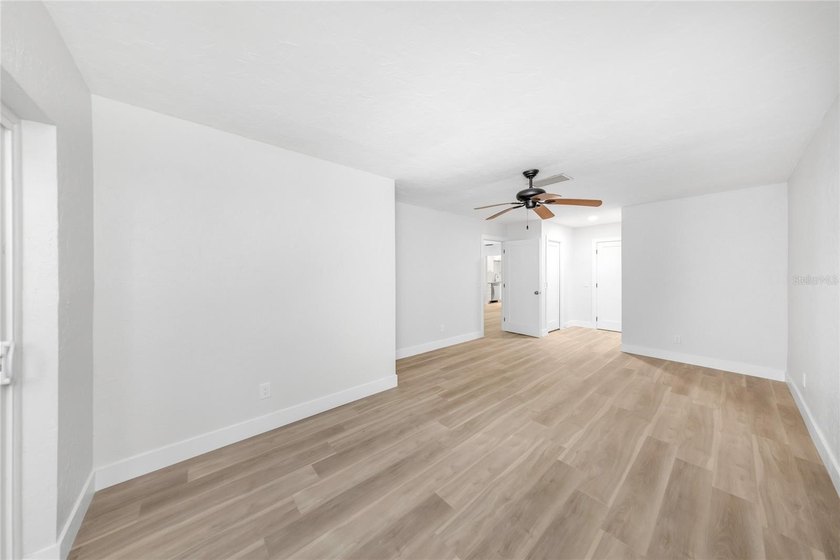 * * BEAUTIFULLY RENOVATED * * BEST VALUE * * PRICED TO SELL * * - photo 11