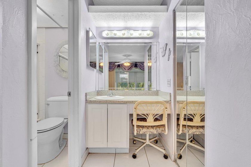 Enjoy life in this well-maintained 55+ community of Royal Park - photo 26