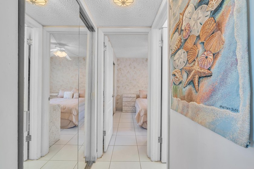 Enjoy life in this well-maintained 55+ community of Royal Park - photo 30