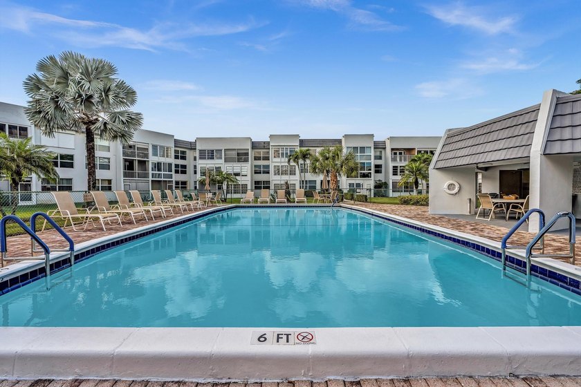 Enjoy life in this well-maintained 55+ community of Royal Park - photo 39