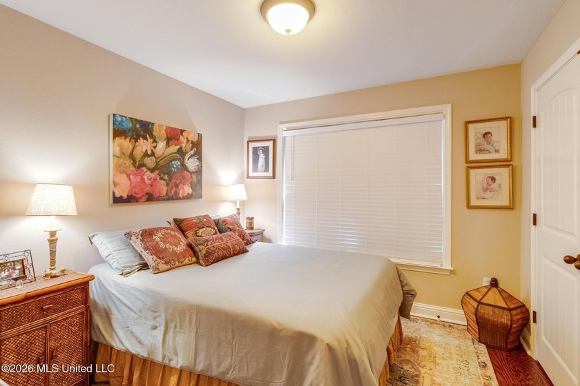 BACK ON THE MARKET AT NO FAULT OF THE SELLER! Beautiful - photo 21