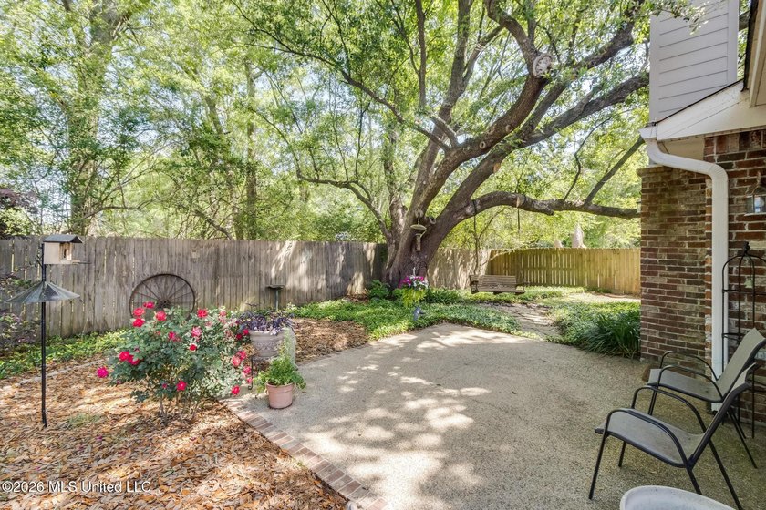 BACK ON THE MARKET AT NO FAULT OF THE SELLER! Beautiful - photo 25