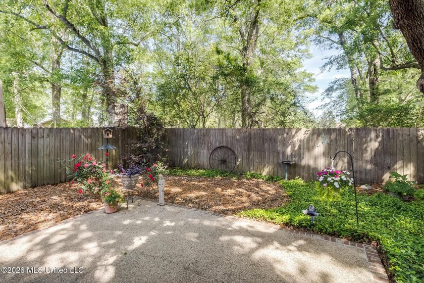 BACK ON THE MARKET AT NO FAULT OF THE SELLER! Beautiful - photo 27