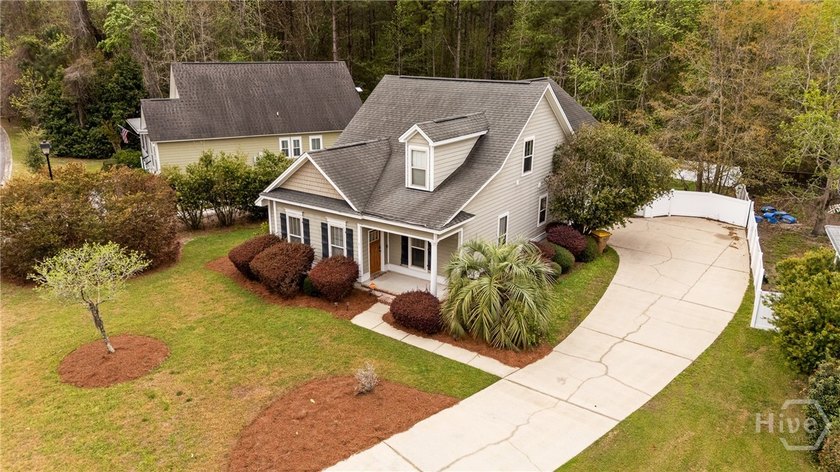 Welcome to 75 Jacobs Circle in Dunham Marsh, nestled in a quiet - photo 3