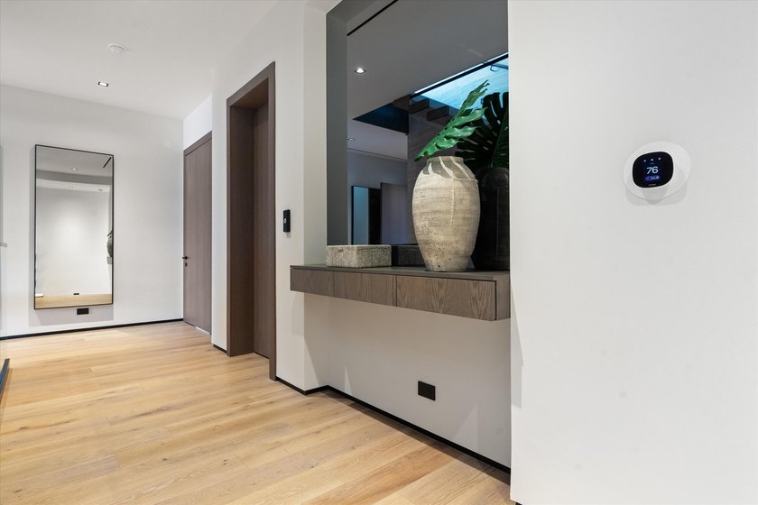 Welcome to Eleven Rio: a tropical modern 3-story poured in place - photo 21