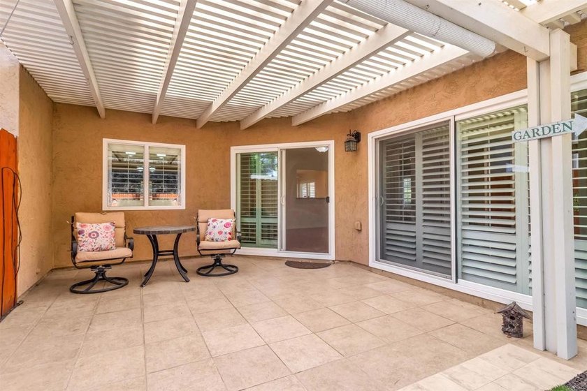 Beautiful single-story home located in *The Cottages*, one of - photo 22