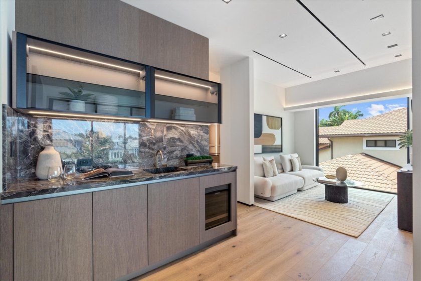 Welcome to Eleven Rio: a tropical modern 3-story poured in place - photo 24