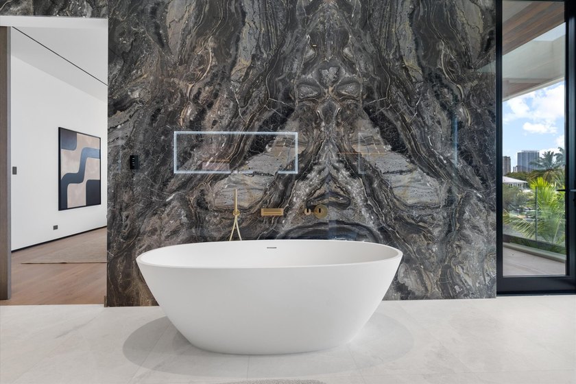 Welcome to Eleven Rio: a tropical modern 3-story poured in place - photo 27