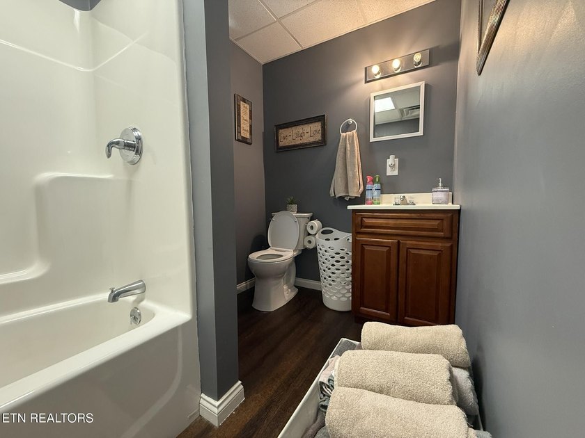 6.81 Acres! I am so excited to share this property in the heart - photo 33