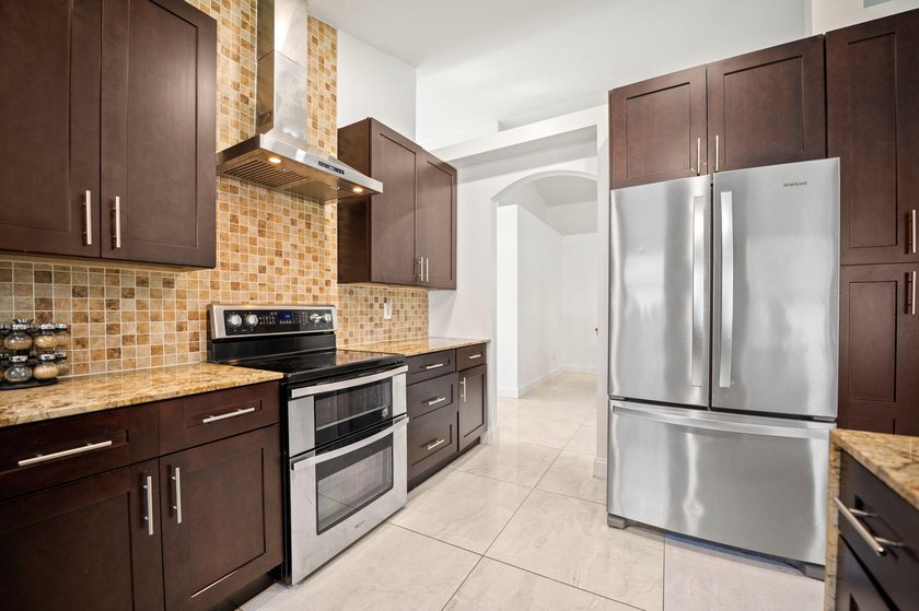 Beautifully updated 3-bedroom, 3-bath home located in the - photo 4