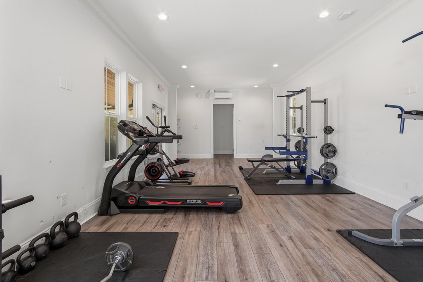 Welcome to Bear Creek, Freeport's premier gated community and - photo 36