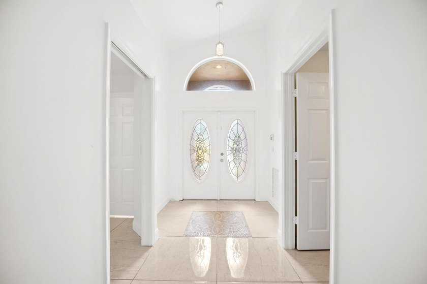Beautifully updated 3-bedroom, 3-bath home located in the - photo 6