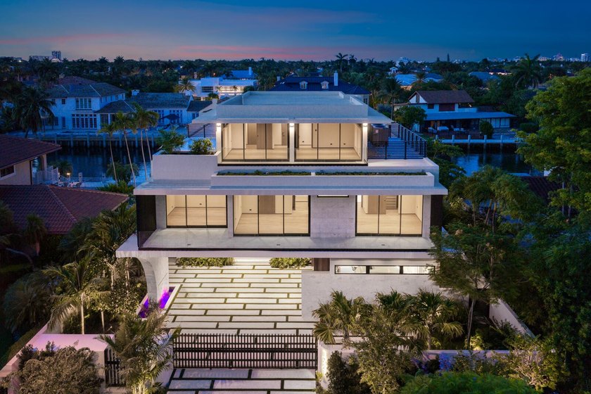 Welcome to Eleven Rio: a tropical modern 3-story poured in place - photo 45