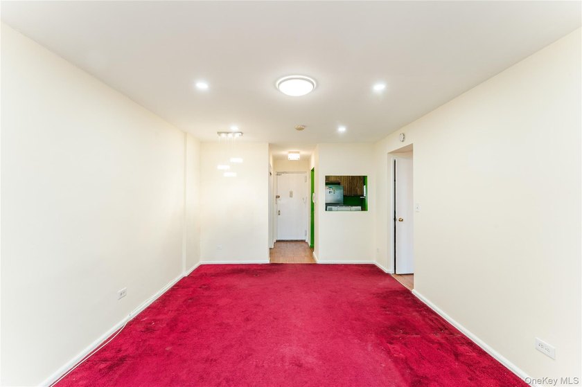 This Particular COOP Unit Is Conveniently Located In The Heart - photo 6