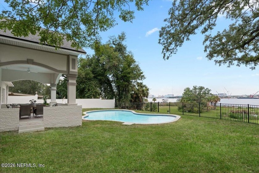 3845 Harbor Drive presents a rare waterfront offering where a - photo 6
