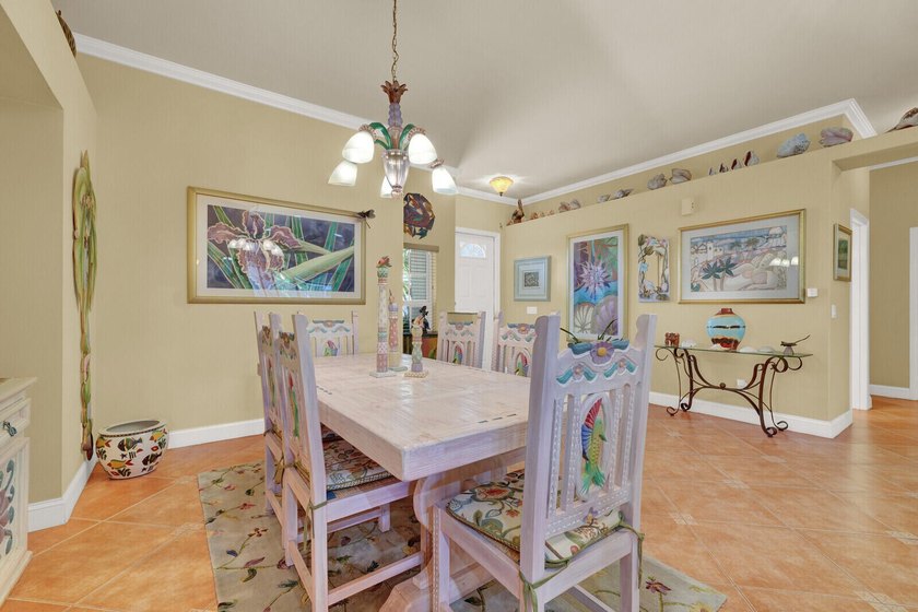Discover this beautifully maintained 3 bedroom, 2.5 bathroom - photo 6