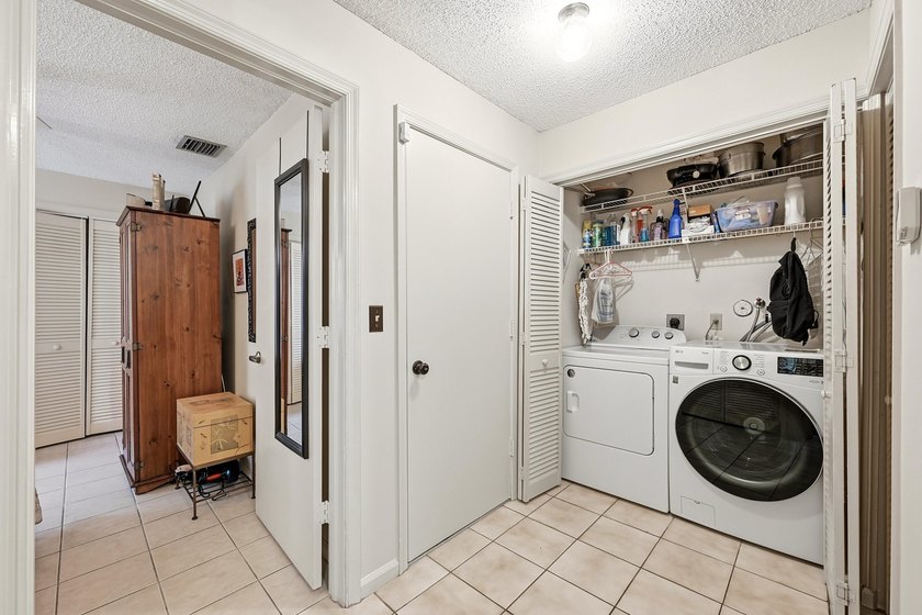 Welcome to Discovery Pointe in Deerfield Beach! This spacious - photo 17