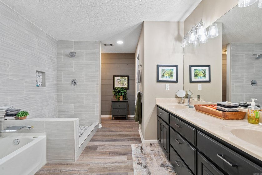 Beautifully updated one-level home offering over 2,000 square - photo 28
