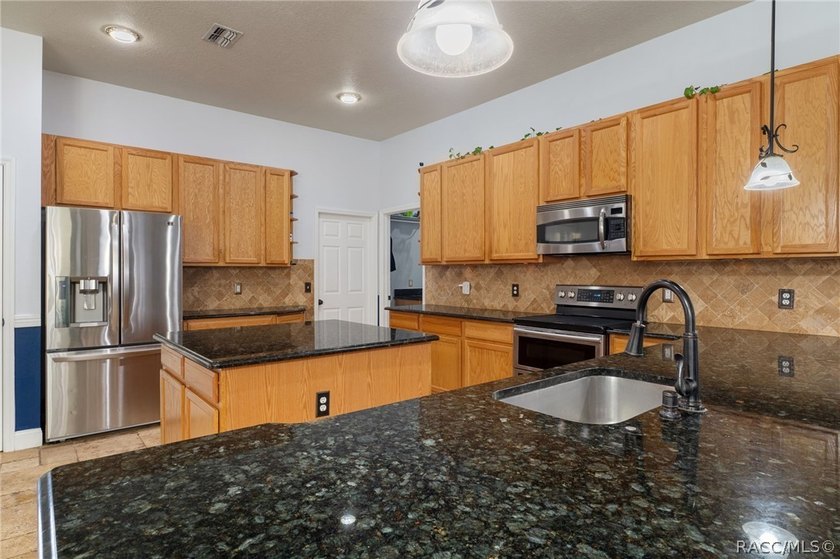 Experience refined Florida living in Homosassa with this - photo 10