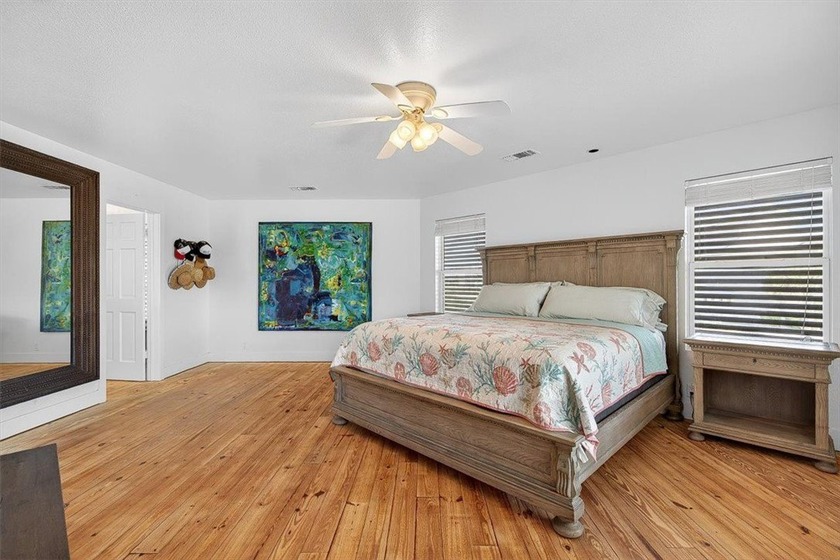 Coveted location &amp; Gulf views! This soulful Old Town home sits - photo 18