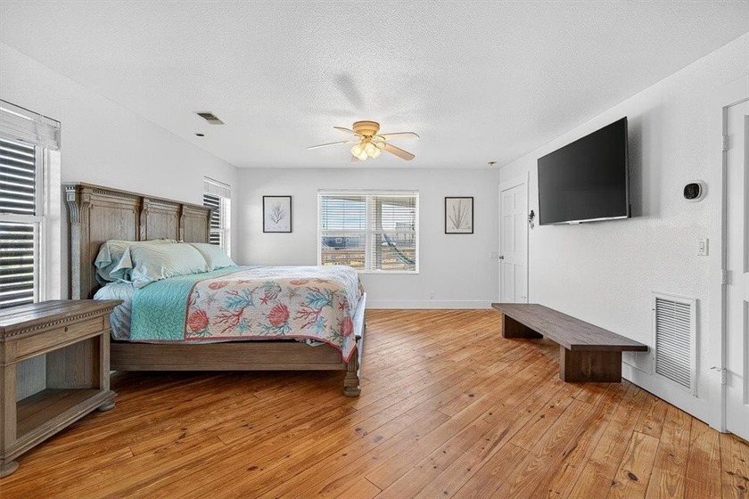 Coveted location &amp; Gulf views! This soulful Old Town home sits - photo 19
