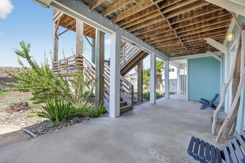 Coveted location &amp; Gulf views! This soulful Old Town home sits - photo 35