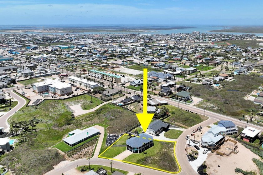 Coveted location &amp; Gulf views! This soulful Old Town home sits - photo 39