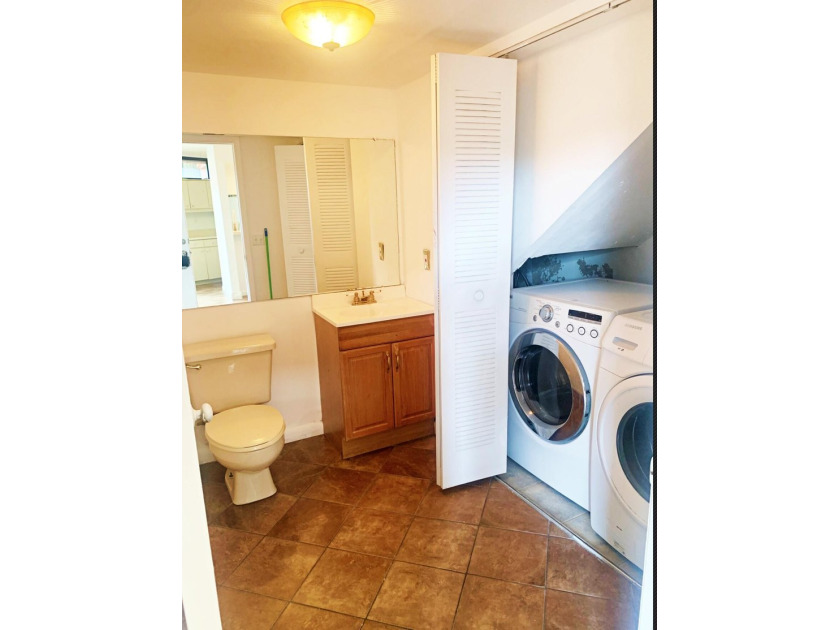 This beautiful property count with hurricane- impact windows and - photo 28