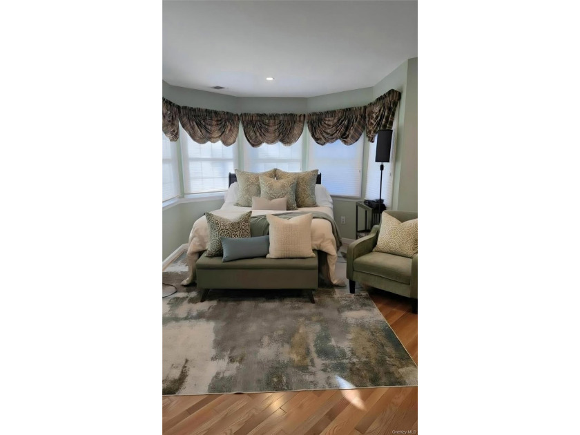 WATERFRONT Luxury Living in highly desired West Islip at an - photo 31