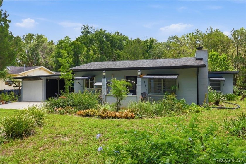 Fantastic  Opportunity! Price Improvement! Welcome home to your - photo 2