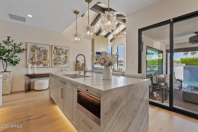 Rare opportunity in guard-gated Scottsdale Country Club, one of - photo 10