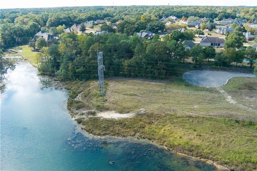 Stunning Lakefront Property in West Mobile! LAKEFRONT!!! ALMOST - photo 3