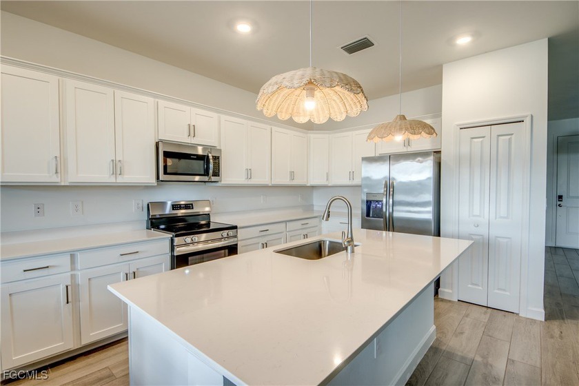 VA BUYERS READ* Home has an assumable VA Home loan with a rate - photo 13
