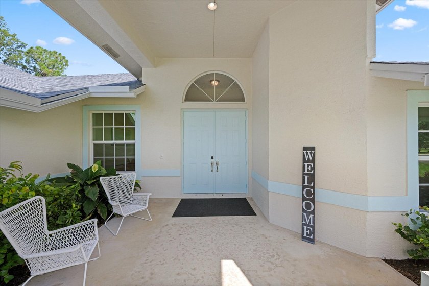 Welcome to 11414 169th Court N, a beautifully maintained - photo 7