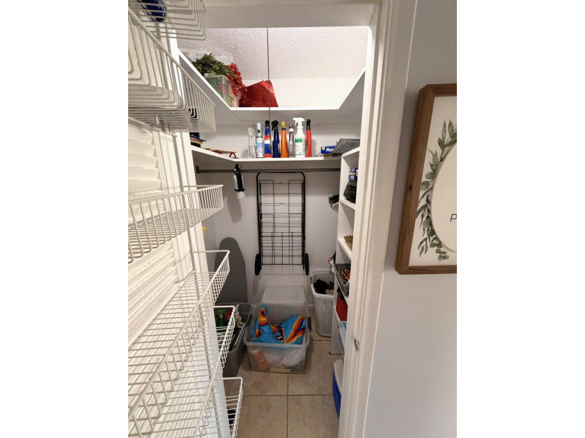 Welcome to your FIRST-FLOOR, LAKE VIEW, 1 BEDROOM CONDO in the - photo 8