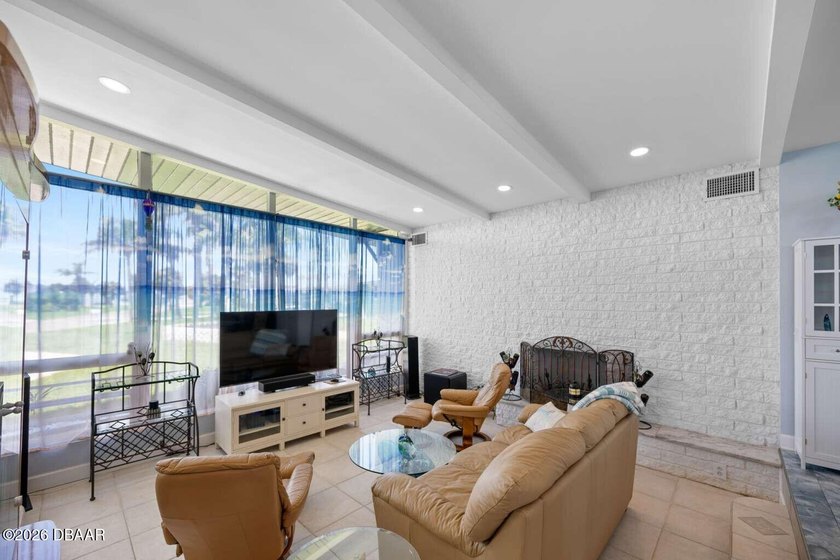This is not just ''Another House!'' This completely renovated - photo 14
