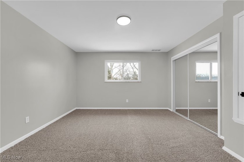 High-End, Move-In Ready Condo in a Highly Sought-After End Unit! - photo 15