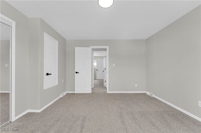 High-End, Move-In Ready Condo in a Highly Sought-After End Unit! - photo 16