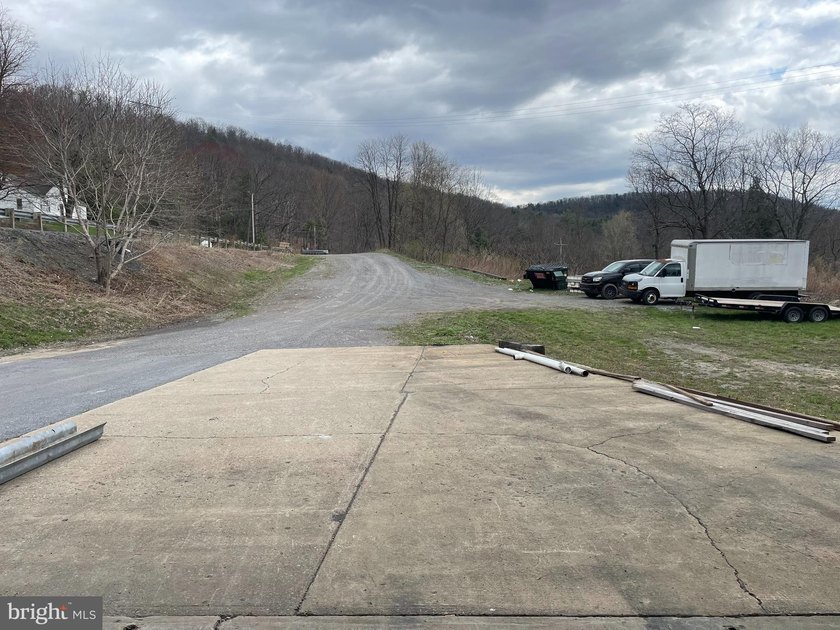 This versatile 18,000+/- square foot commercial property offers - photo 16