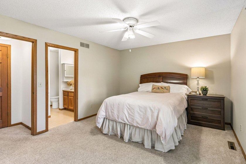 Welcome to comfortable living, private rear facing unit with - photo 18