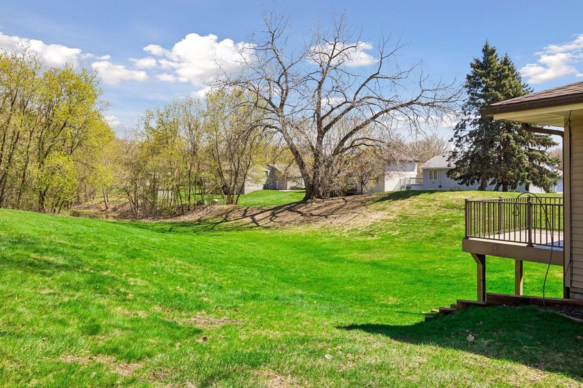 Welcome to comfortable living, private rear facing unit with - photo 28