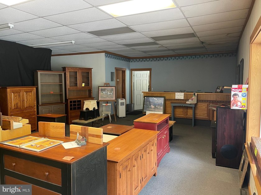 This versatile 18,000+/- square foot commercial property offers - photo 28