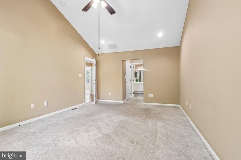 Experience low-maintenance luxury living in this beautifully - photo 31