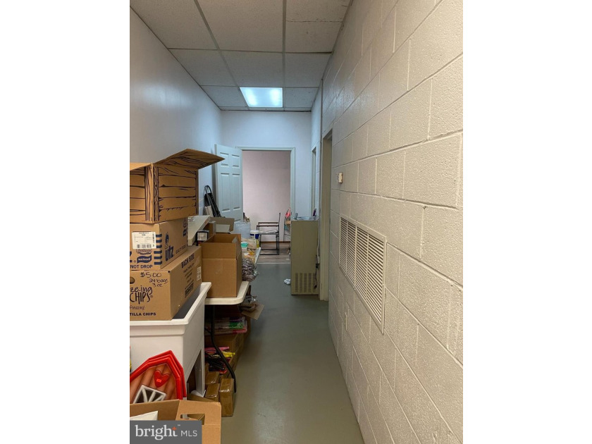 This versatile 18,000+/- square foot commercial property offers - photo 33