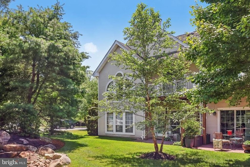 Experience low-maintenance luxury living in this beautifully - photo 48