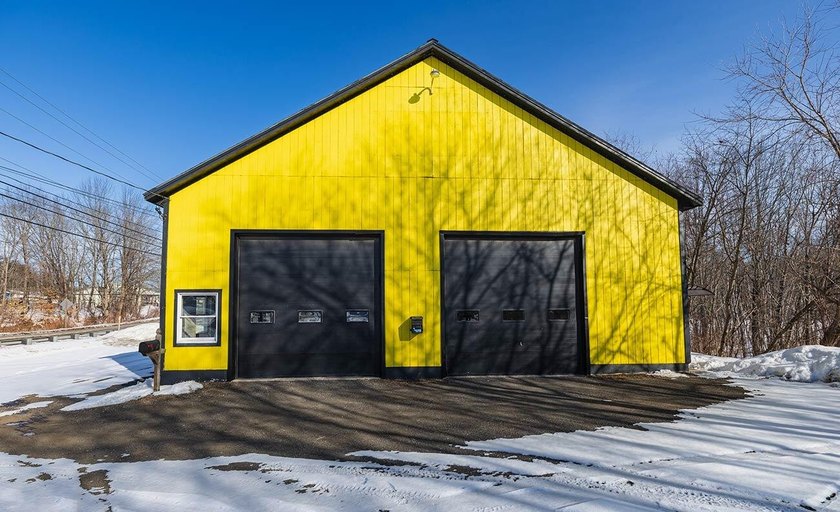 Tremendous commercial opportunity in a high-visibility location - photo 4