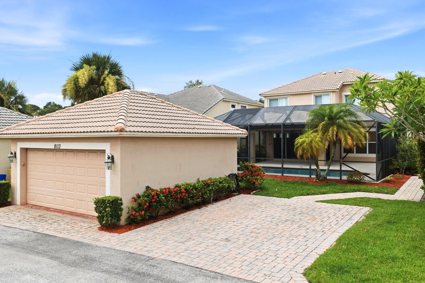 Welcome to a beautifully maintained residence in the highly - photo 3