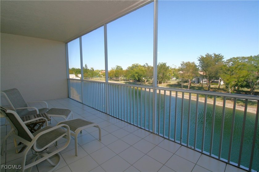 Highly sought-after Fort Myers waterfront condo offering serene - photo 27
