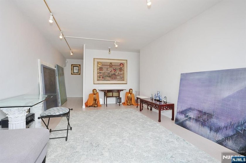 Welcome to your private retreat in the sky at Horizon House - photo 37