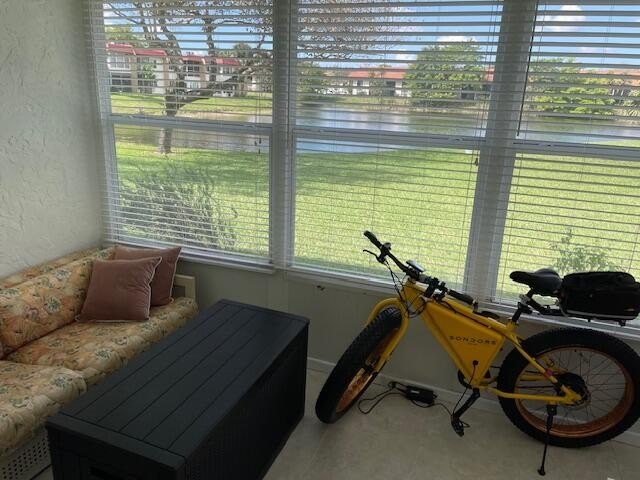 This beautifully renovated corner villa offers a perfect blend - photo 41